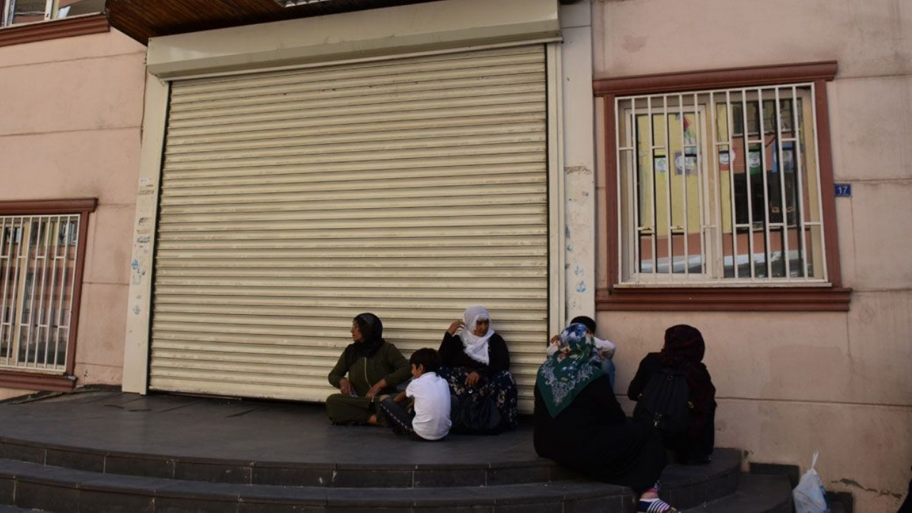 Diyarbakırlı anneleri romanında anlatmıştı!