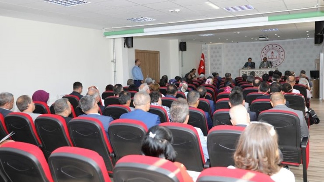 Burdur'da Vali Hasan Şıldak: "Eğitim birinci önceliğimiz"