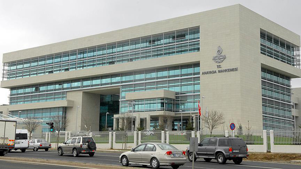 Anayasa Mahkemesi'nden hak ihlali kararı