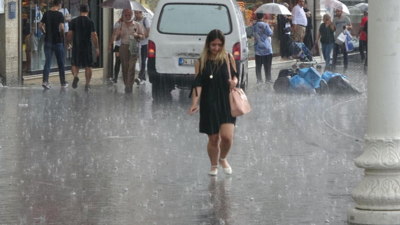 Meteoroloji'den uyarı! İstanbullular dikkat