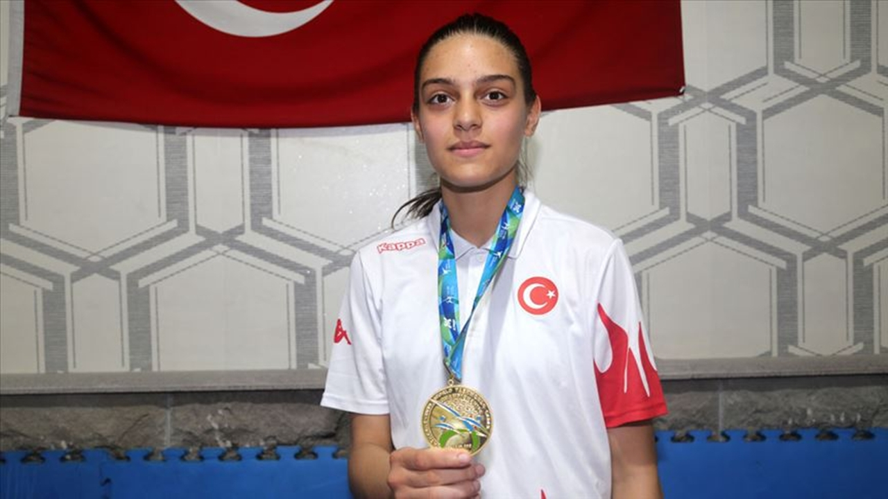 3 yılda dünya şampiyonluğuna ulaştı!
