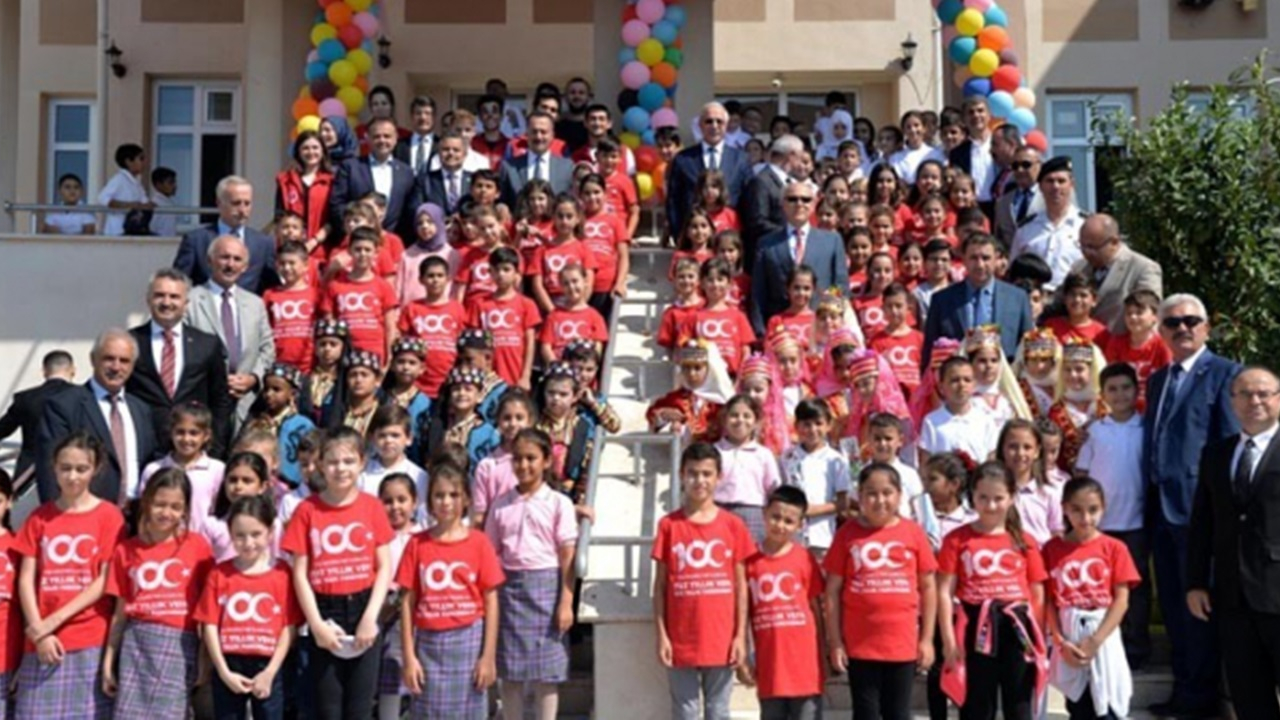 Bilecik'te Vali Bilal Şentürk, 2019-2020 eğitimine start verdi