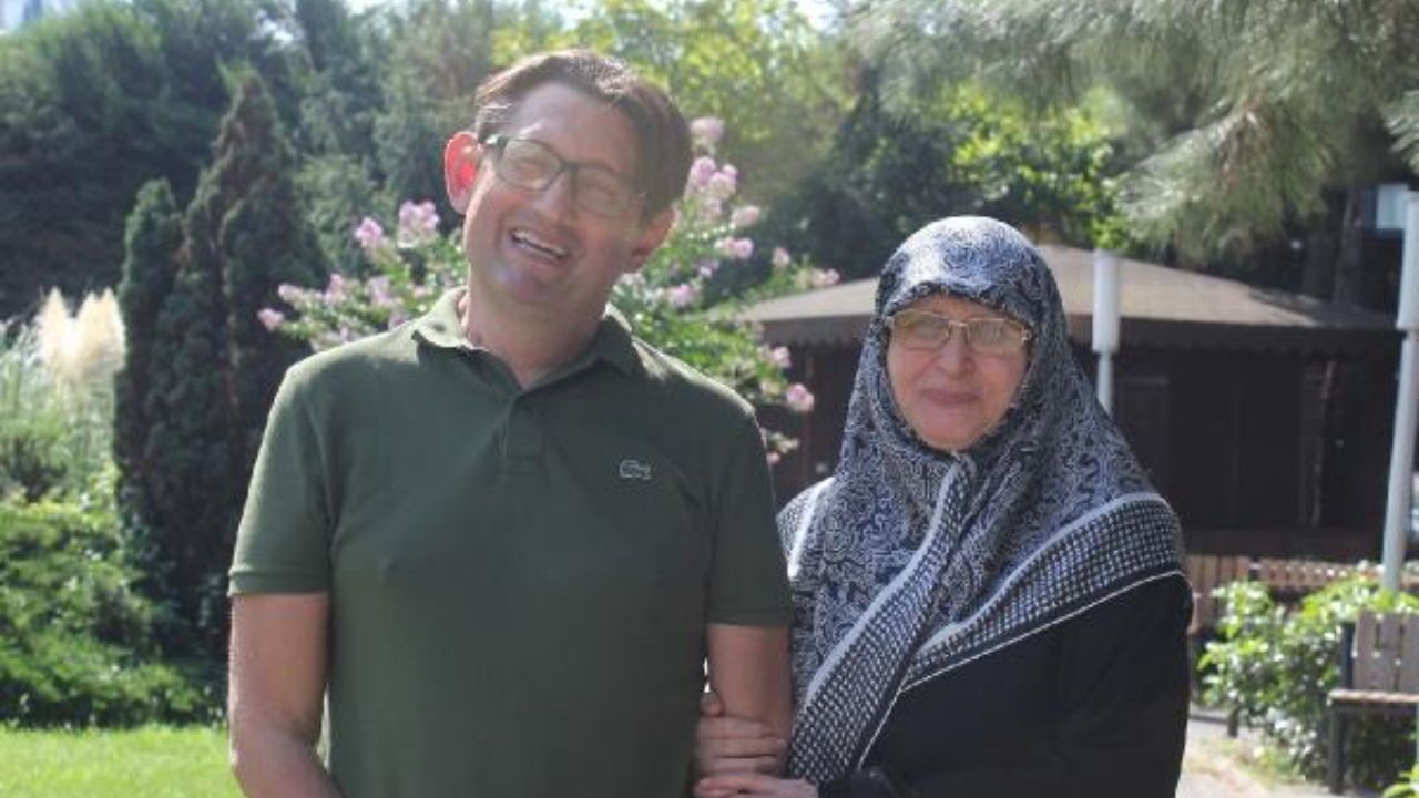 Damadına böbreğini verdi!
