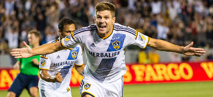 Steven Gerrard futbolu bıraktı