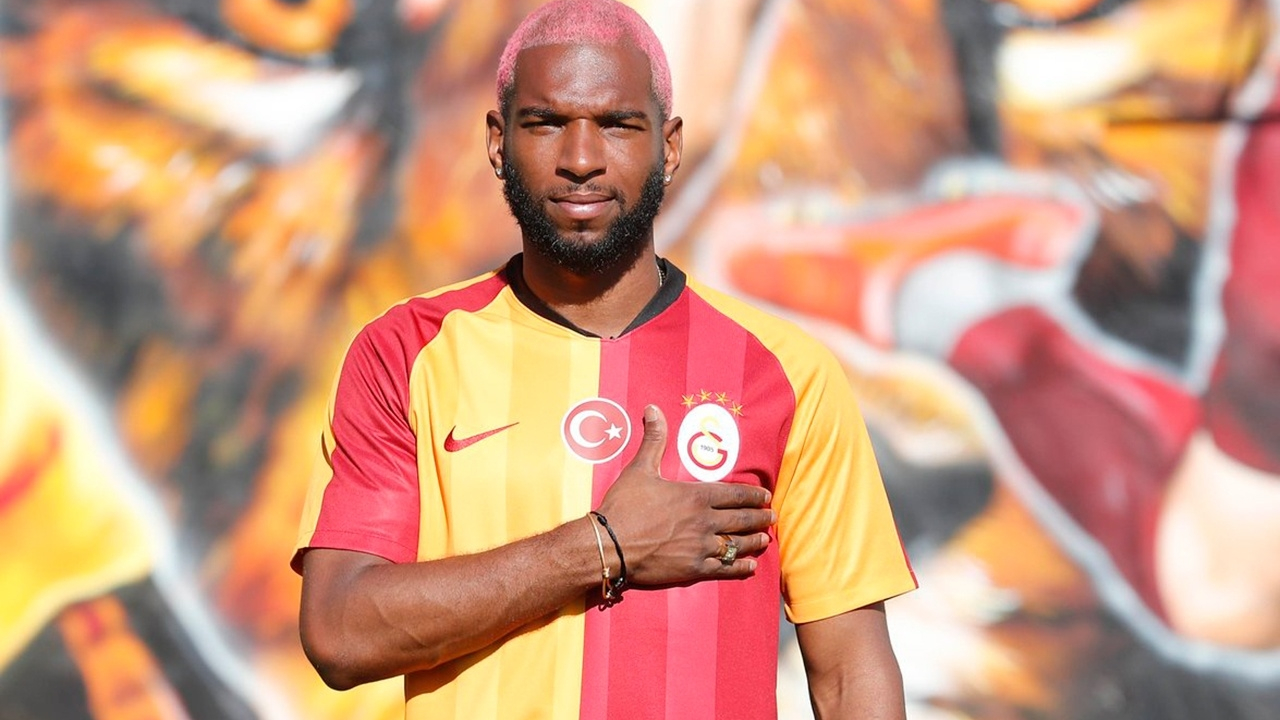 UEFA'nın anketine Ryan Babel damgası...