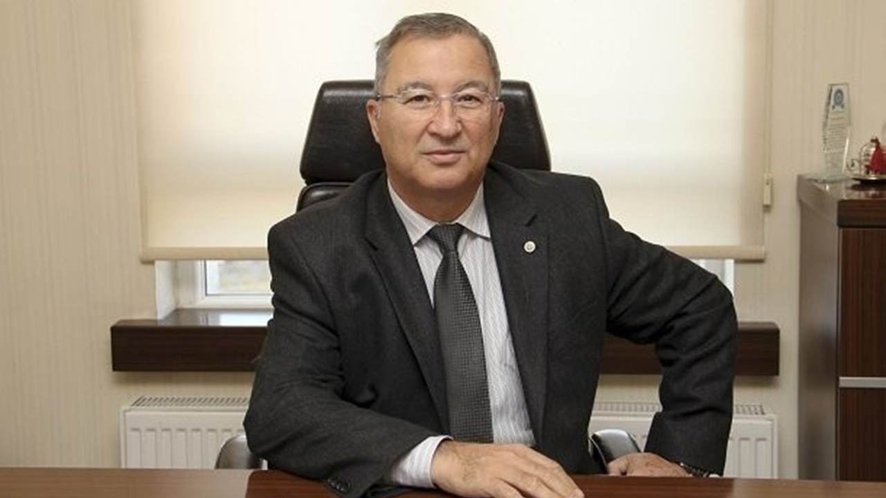 İstanbul'da Prof. Dr. Nevzat Artık: "Güvenli gıda tüketmenin yolu, etiketten geçiyor"