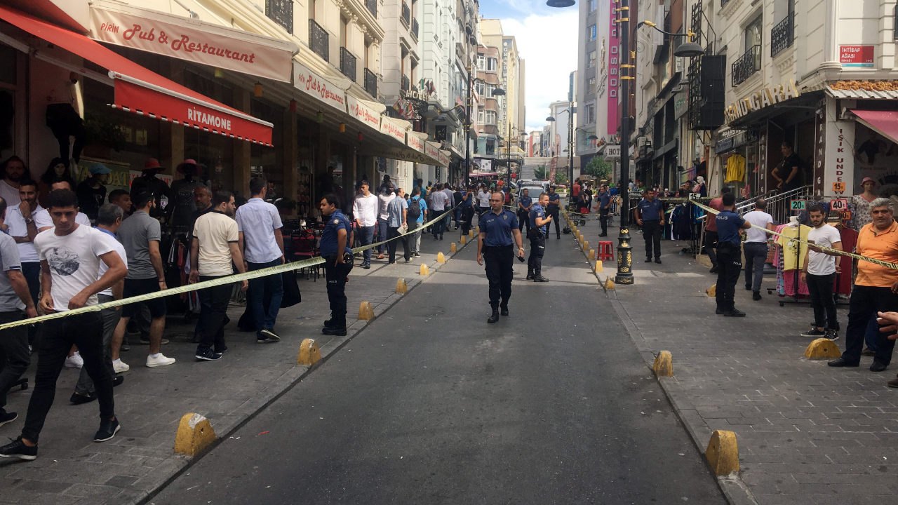 Esnafla tartışan motorcular dehşet saçtı!