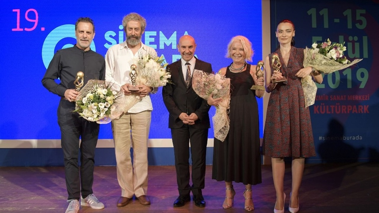 İzmir'de Başkan Tunç Soyer’den sinema sektörüne iki müjde