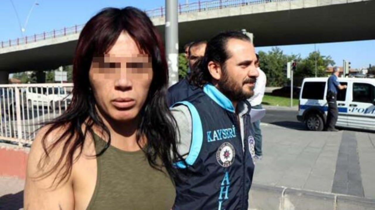 Eskort sitesinden ilan verip fuhuş yaptılar!