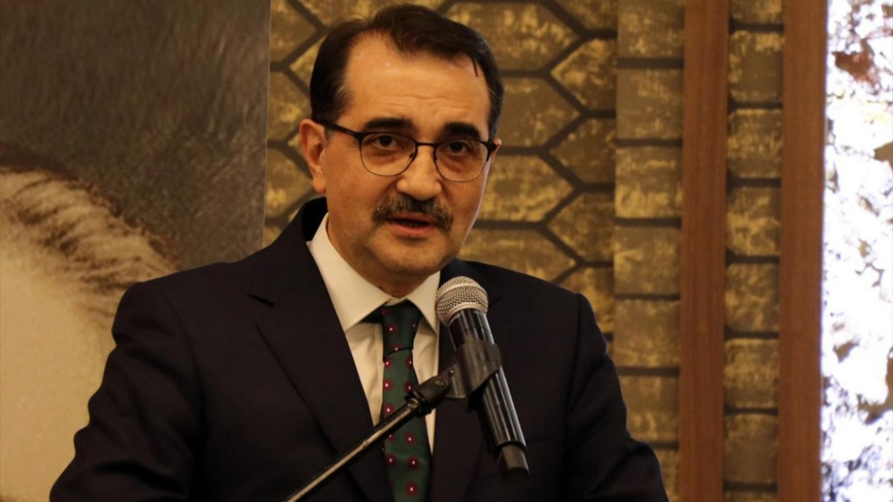 Bakan Dönmez açıkladı: 22 kişi gidecek!