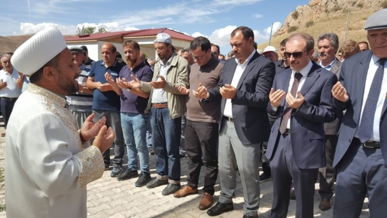 Elazığ Valisi Okay Kaldırım’ın acı günü