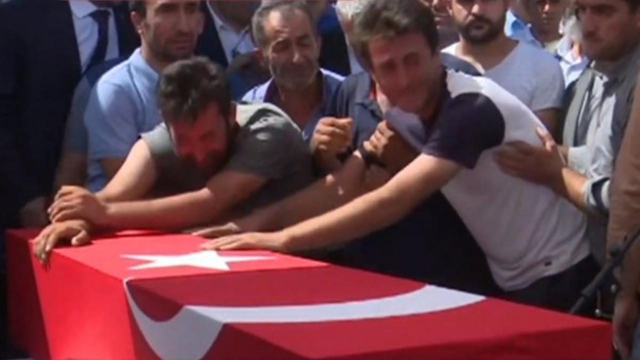 Diyarbakır şehitlerine veda!