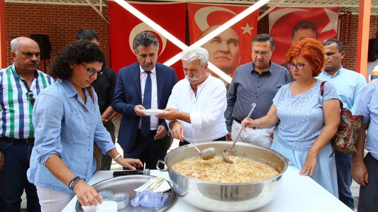 İzmir'de Başkan Serdar Sandal: “Yurttaşımızın başımızın üstünde yeri var”