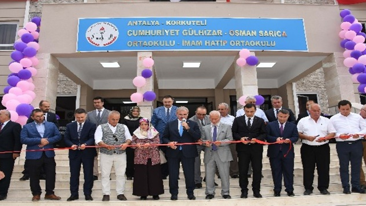 Antalya'da Vali Münir Karaloğlu: "İyi yetişmiş insan bir ülkenin en büyük gücüdür"