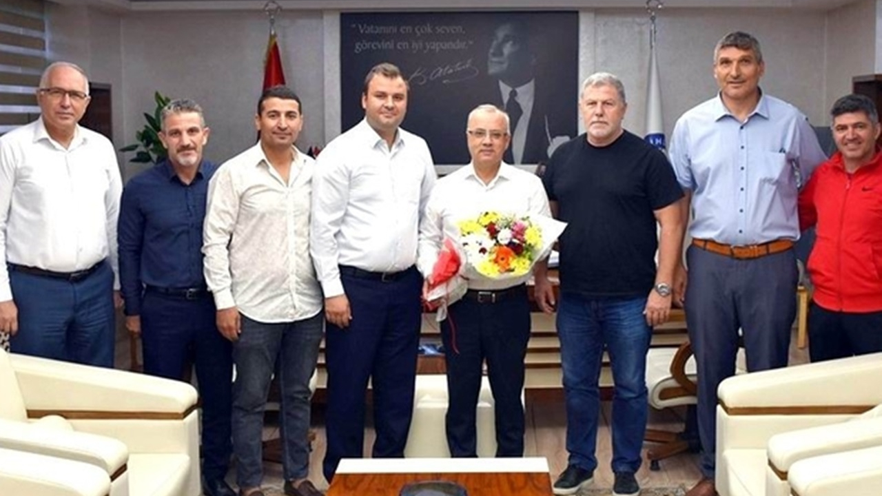 Manisa'da Başkan Zeki Kayda, kulüp yönetimini ağırladı