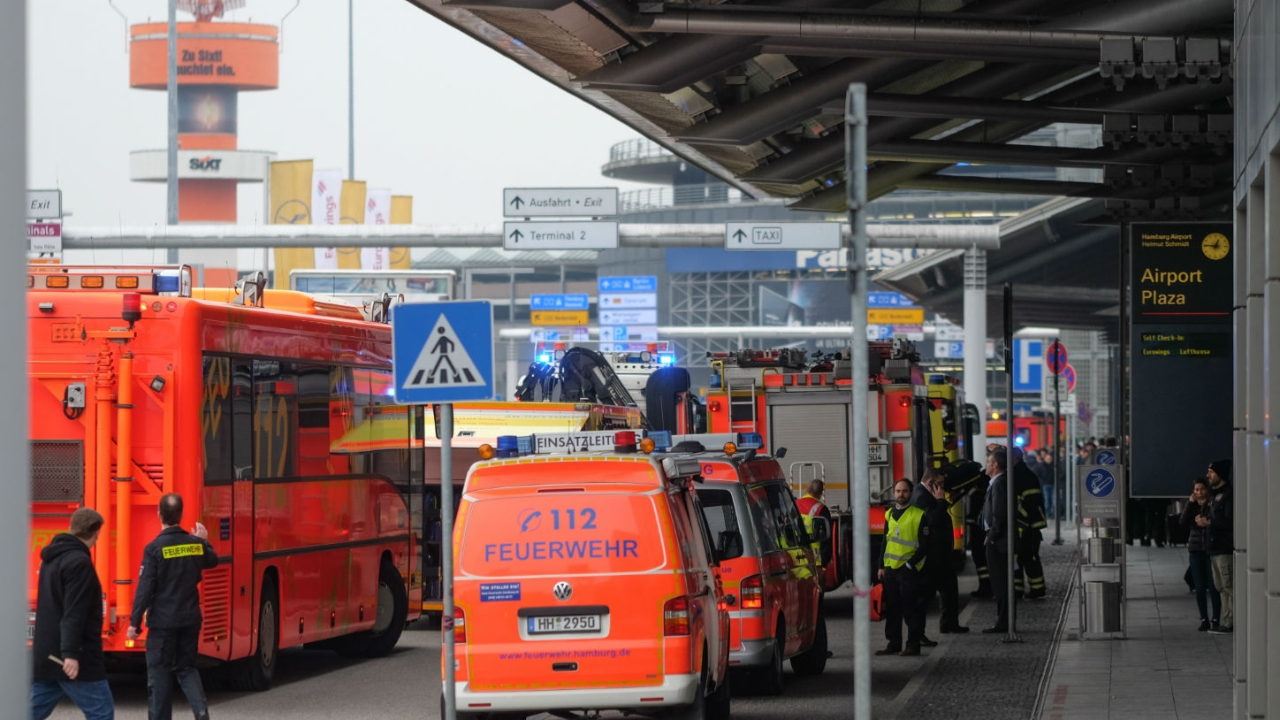 Hamburg Havalimanı'nda alarm...