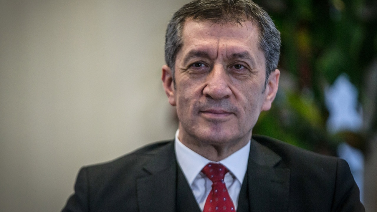 Bakan Selçuk'tan o öğretmene teşekkür!