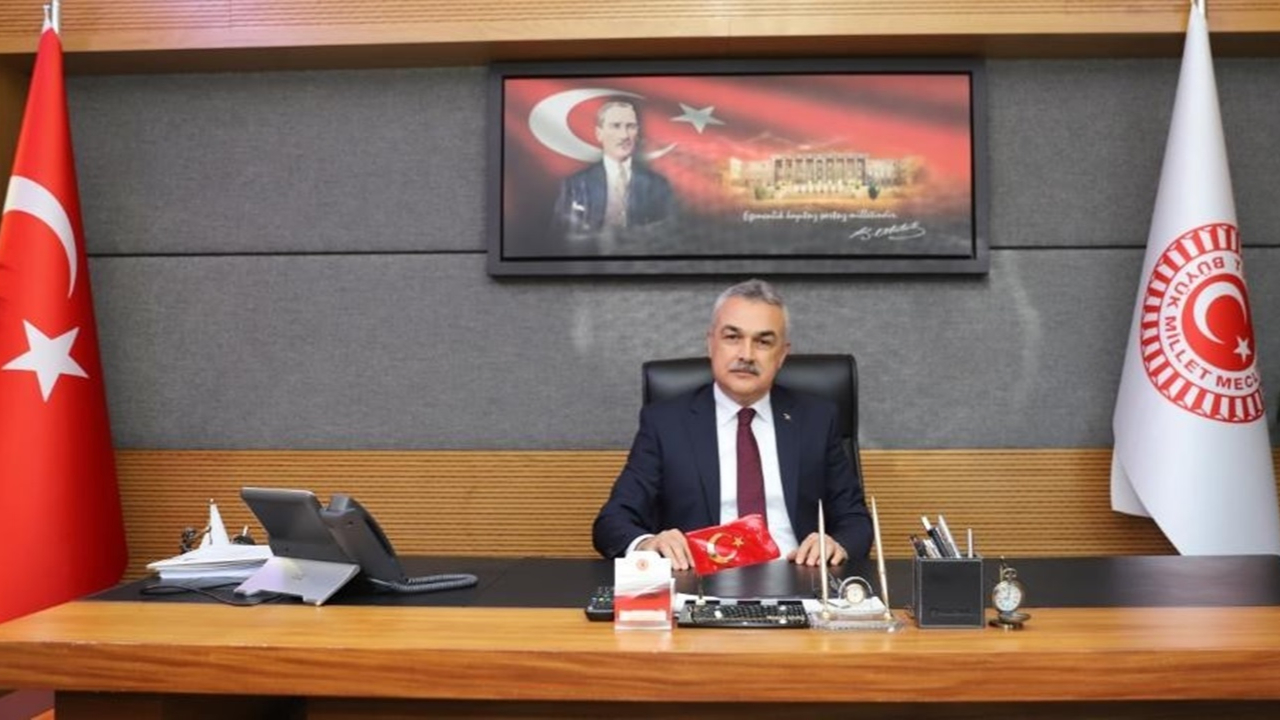 Aydın'da Mustafa Savaş; “Menderes, millet iradesini yok sayılmasına engel olmuştur”