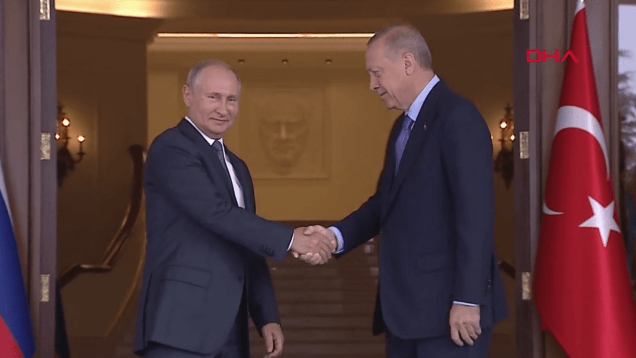 Erdoğan - Putin görüşmesi 1 buçuk saat sürdü!