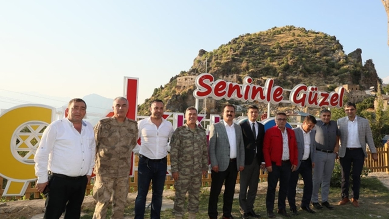 Hakkari'de Vali İdris Akbıyık’tan Çukurca ilçesine ziyaret