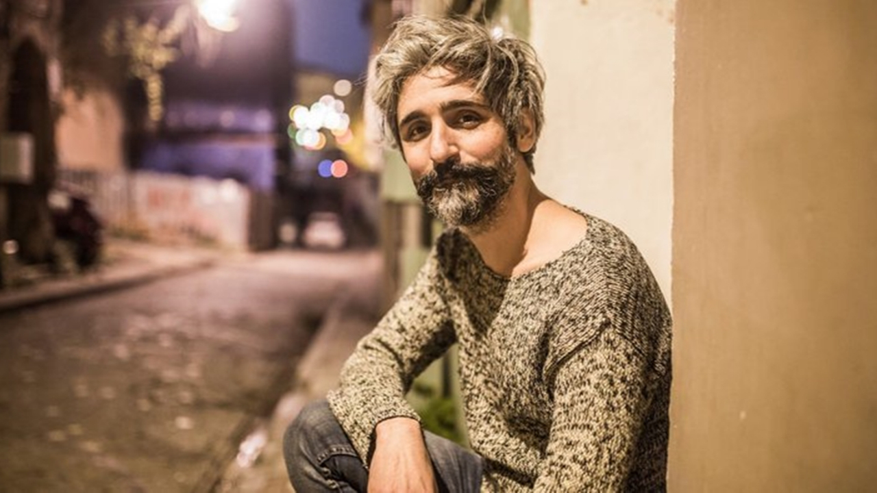 "Ekmek arası salça sürer yerim!"
