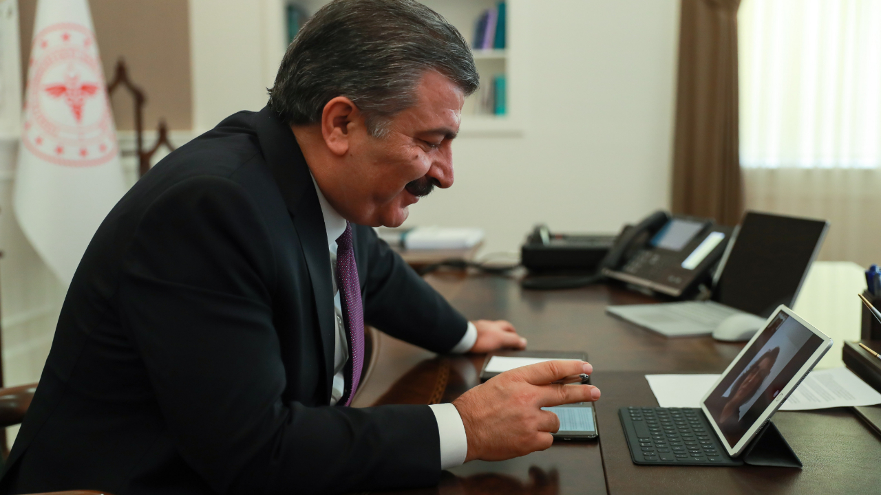 Bakan Koca'dan Dr. Dilek Gürsoy’a tebrik!
