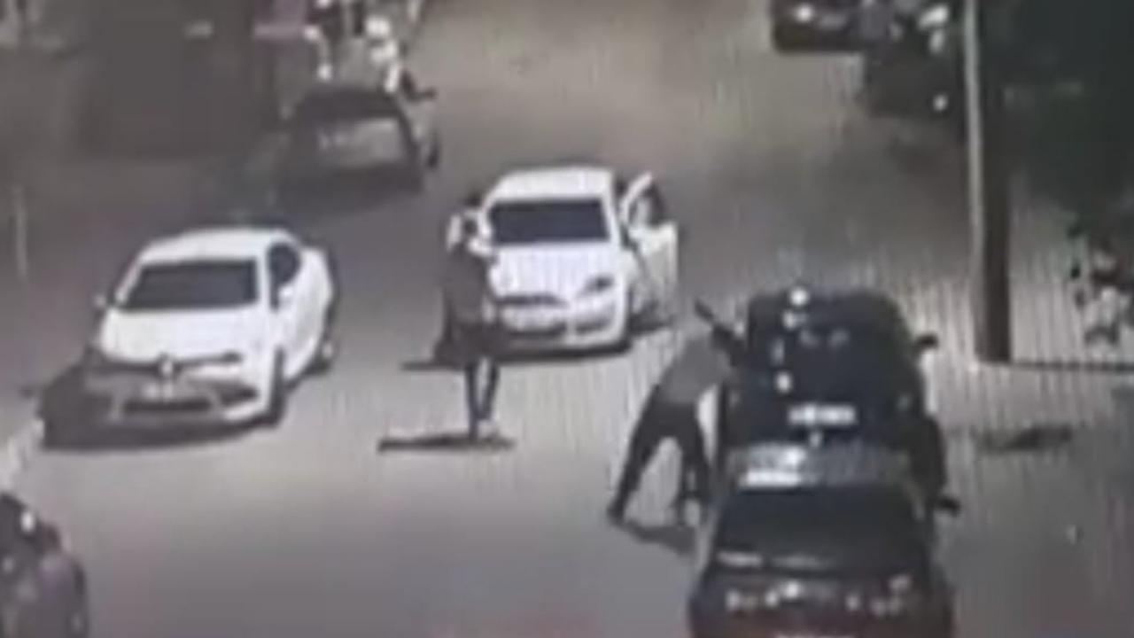 Alacak verecek kavgasında silahlar konuştu!