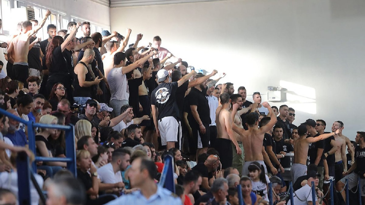 PAOK - Muratpaşa Belediyespor maçında olay!
