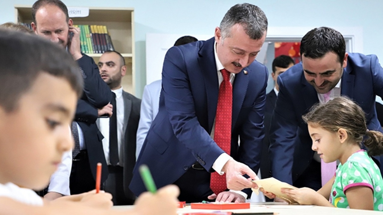 Kocaeli'de Bilgievlerinde ilk ders Tahir Büyükakın’dan
