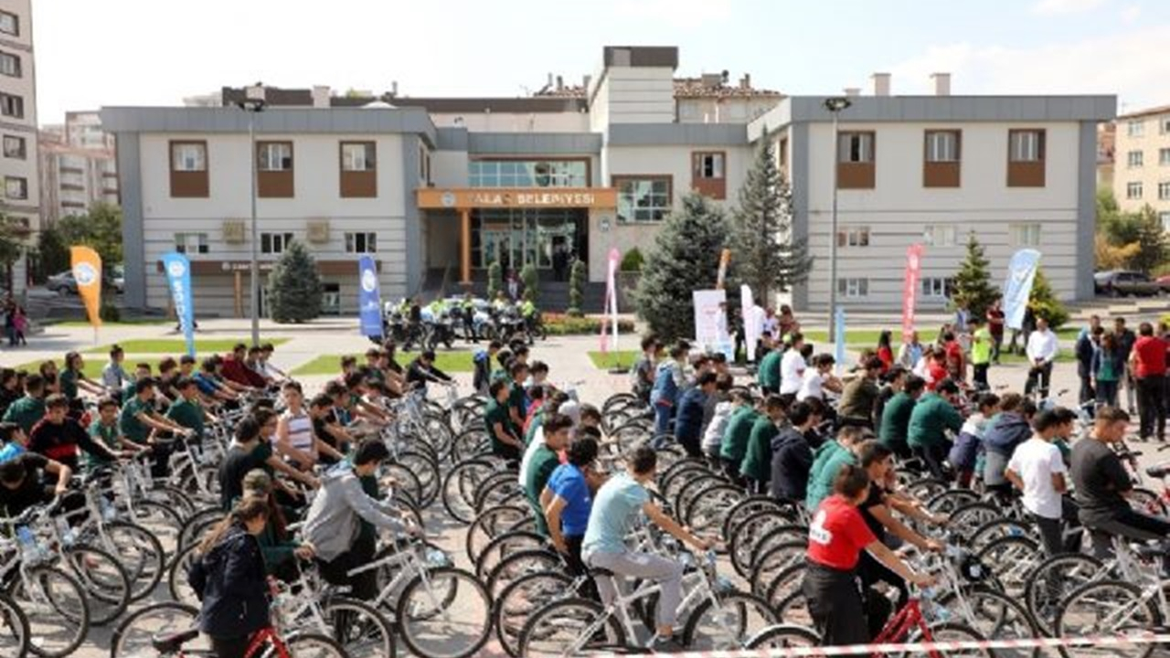 Kayseri'de Başkan Mustafa Yalçın, "Bisiklet, insan yaratılışına en uygun araç"