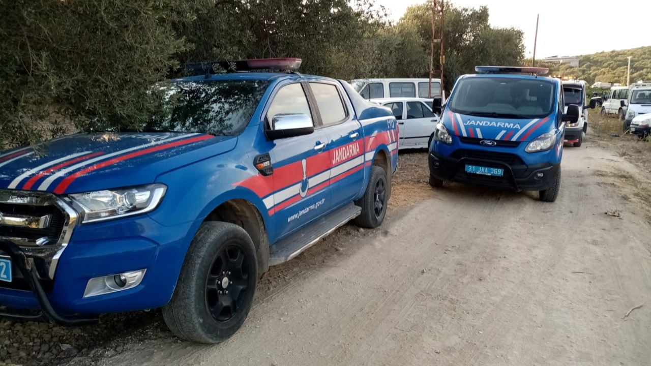 Aracının içerisinde cesedi bulundu...