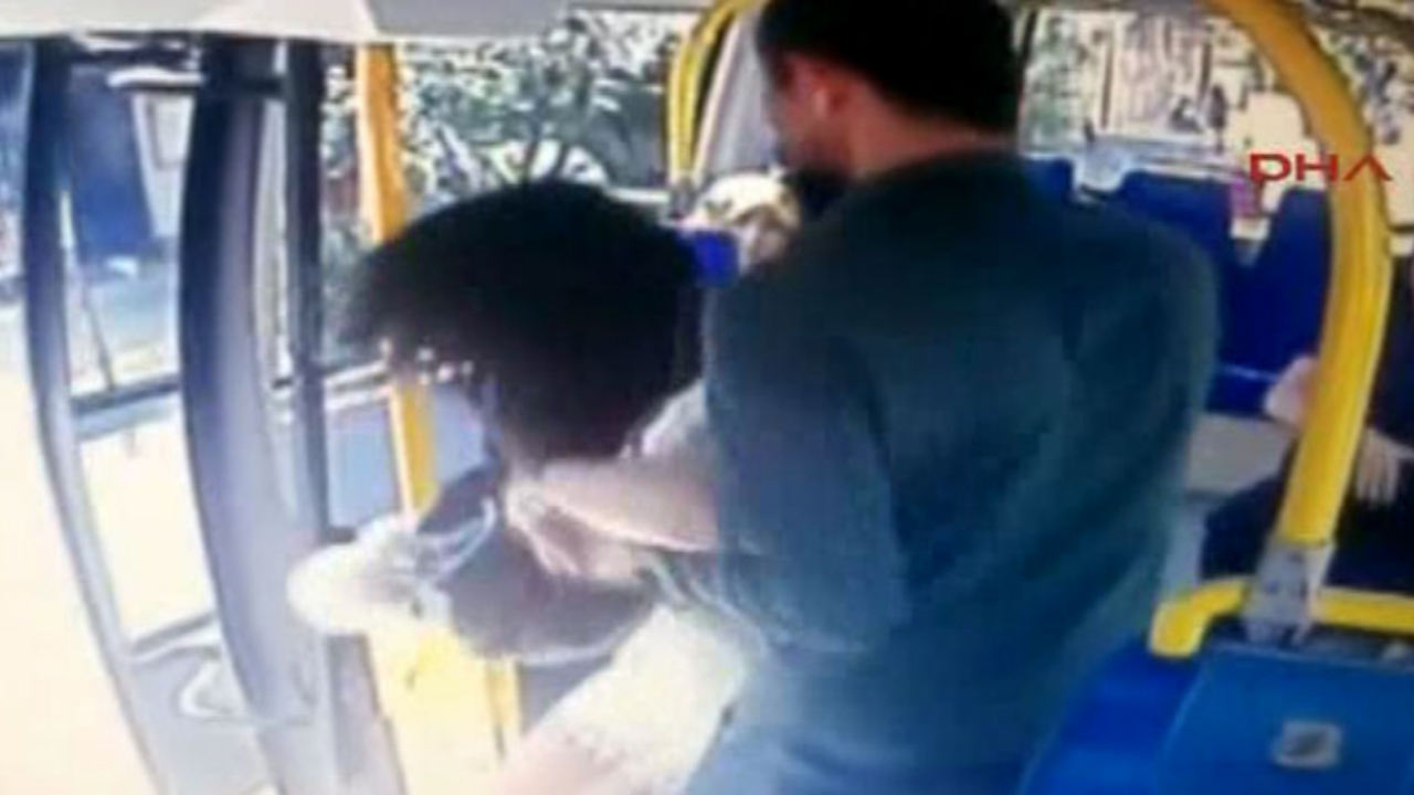 Şort giydiği için saldırıya uğrayan kadın