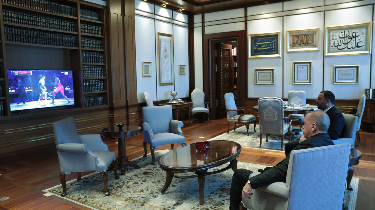 Erdoğan ve Kasapoğlu'ndan Rıza Kayaalp'e tebrik!