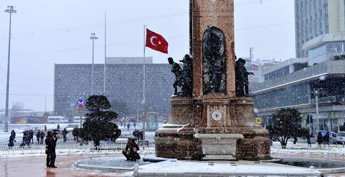 Kar kapıya dayandı! Sıcaklıklar 10 derece düşecek