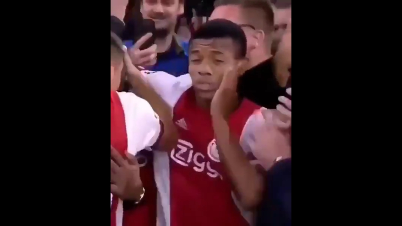 Gol sevincinde biraz sert davrandı!
