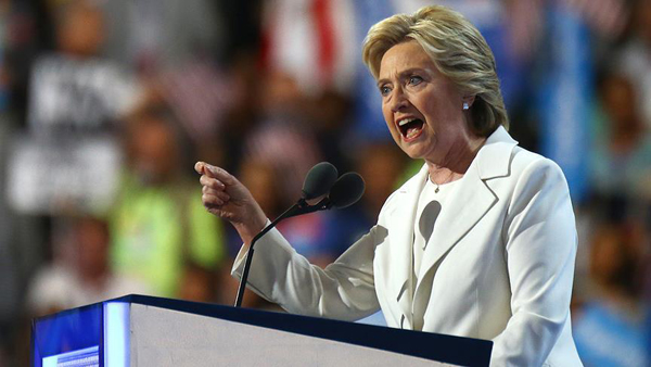 Clinton kritik eyaletler için atağa geçti
