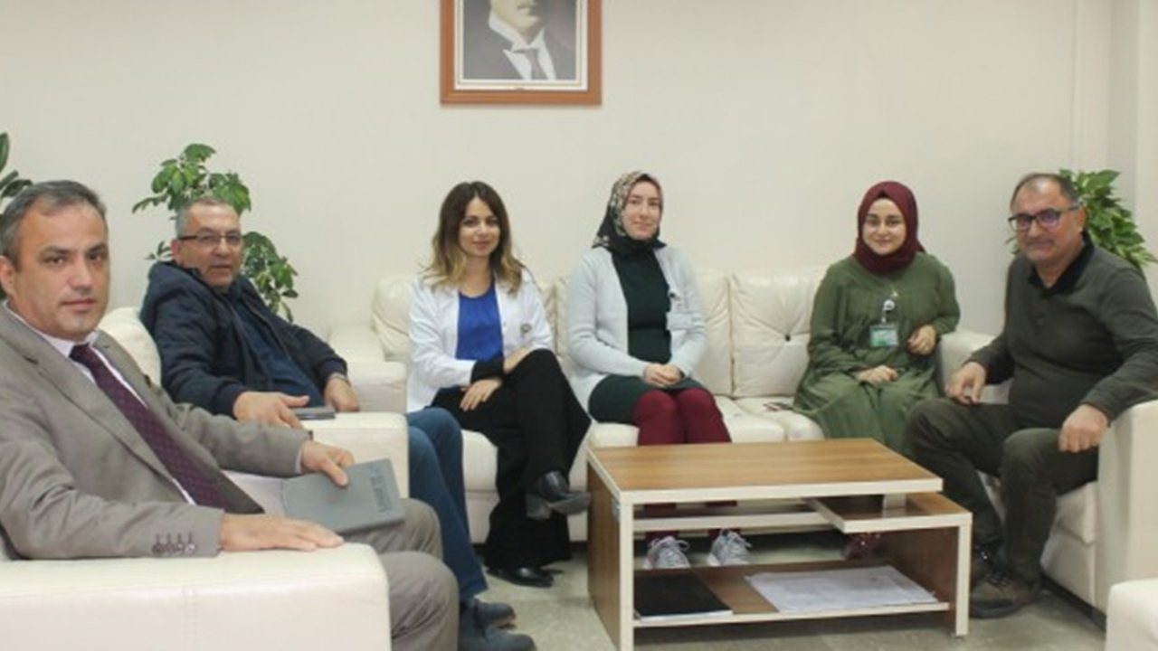 Düzce'de Başhekim Öner Abidin Balbay tek tek dinledi