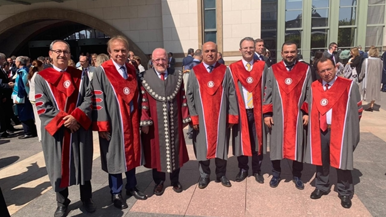Samsun'da SAMÜ Rektörü Prof. Dr. Mahmut Aydın, ‘Yükseköğretim Akademik Yılı Açılış Töreni’ne katıldı