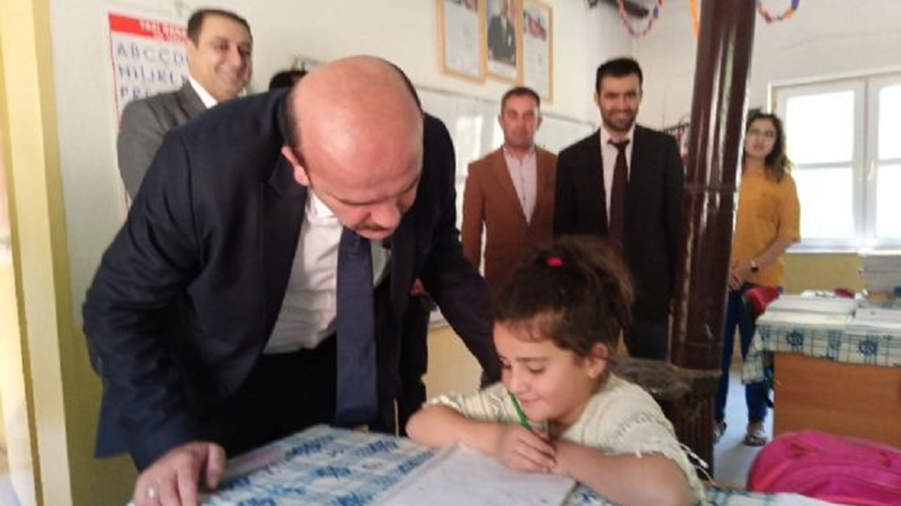 Van'da Kaymakam Muhammet Özbatak’ın mahalle ziyaretleri