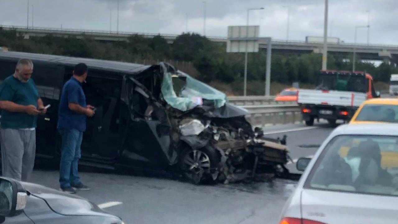 İstanbul Havalimanı yolunda feci kaza!