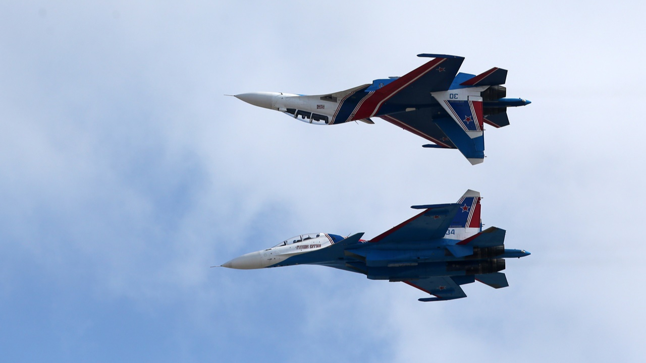 Rus pilotlardan TEKNOFEST'te nefes kesen gösteri!