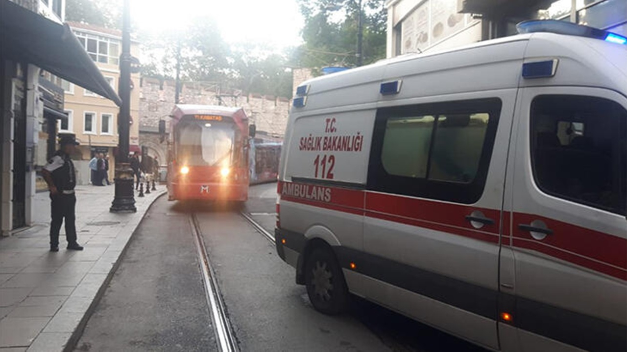 Eminönü'nde korkutan yangın!