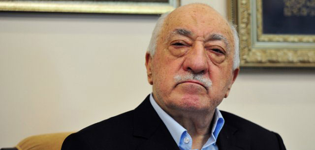Gazeteci Fuat Kozluklu 23 yıl önce FETÖ'nün iç yüzünü ve darbe tehlikesini yazmış