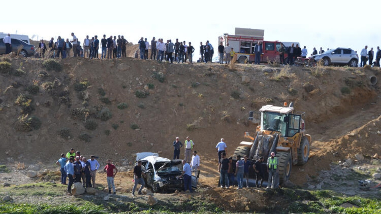 Taziye yolunda facia! Ölü ve yaralılar var...