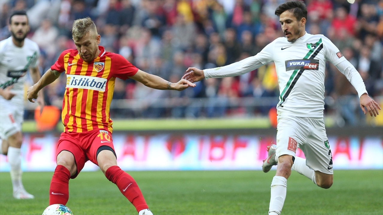 Kayserispor ile Denizlispor 1-1 berabere kaldı!