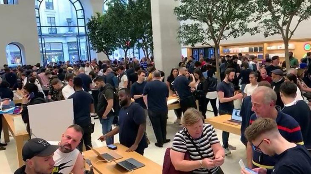 iPhone 11 çılgınlığı başladı!