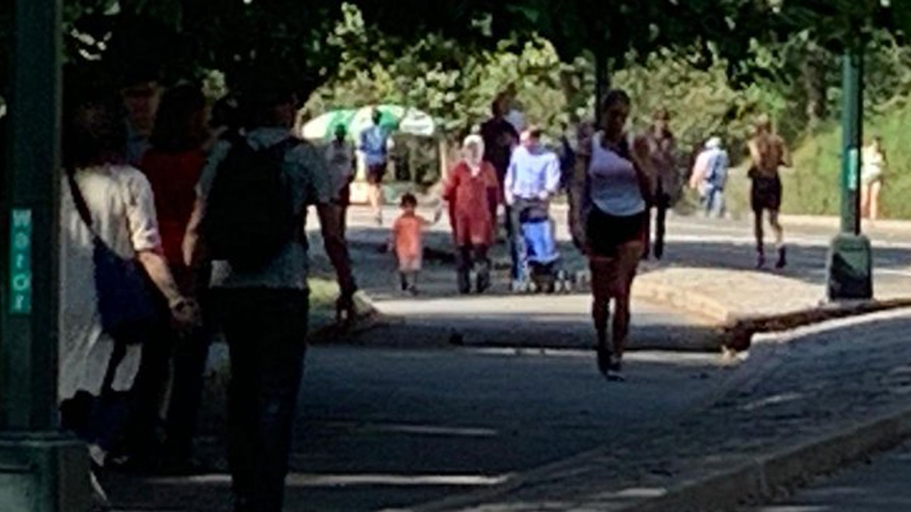 Bakan Albayrak ve eşi Esra Albayrak Central Park'ta