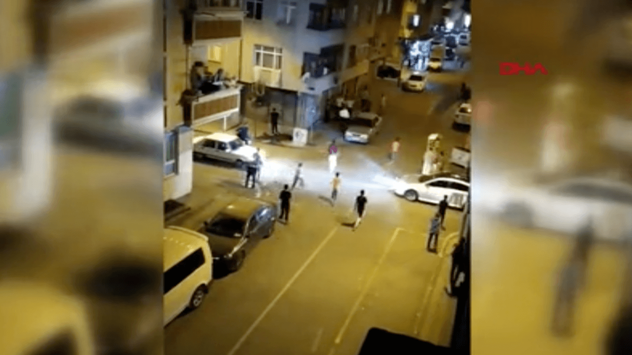 Sultangazi'de Suriyeliler arasında kavga!