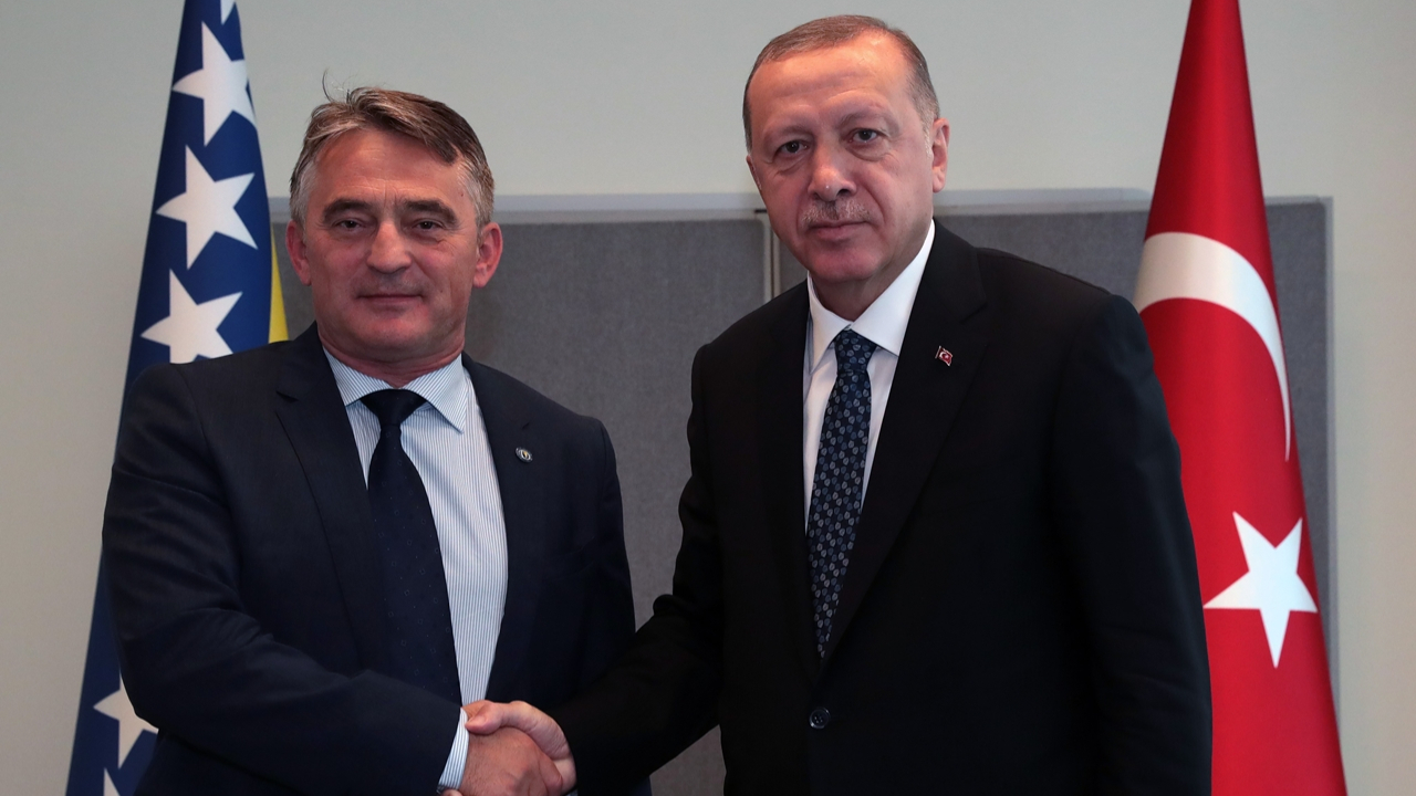 Erdoğan, Komşiç'le görüştü...
