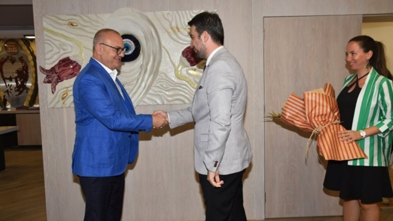 Manisa'da MAGİAD üyeleri Başkan Cengiz Ergün’e faaliyetlerini anlattı